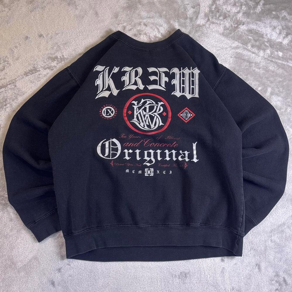 KR3W Original Graphic Sweatshirt Men’s Medium Black Fleece Crewneck Gothic
